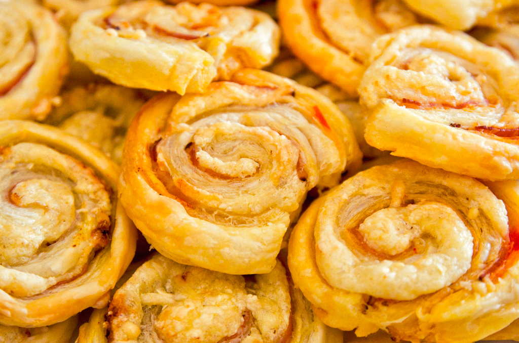 Mini Schnecken Aus BläTterteig Mit KäSe Und Schinken - Rezepte Suchen