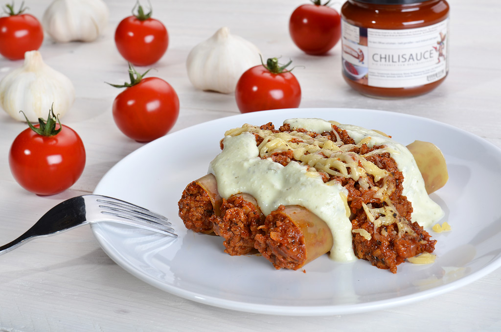 Cannelloni mit Hackfleisch und Käsesauce