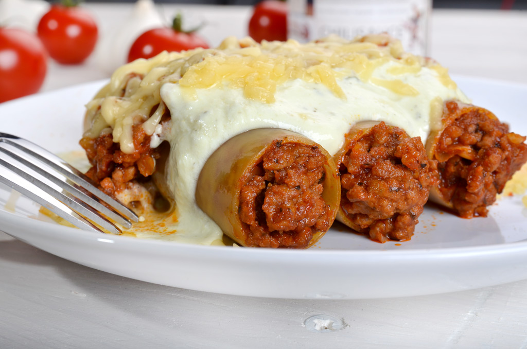 Cannelloni mit Hackfleisch und Käsesauce